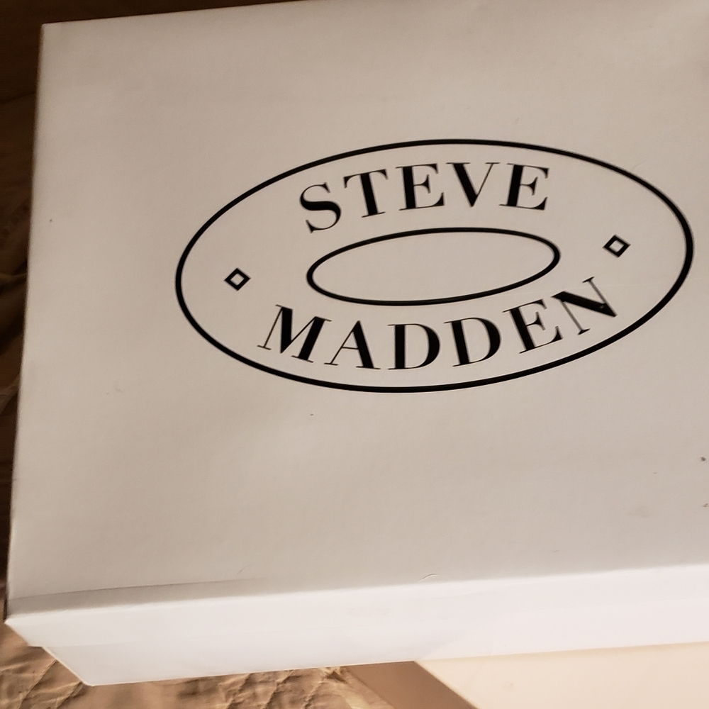 Platform Shoe - image 2